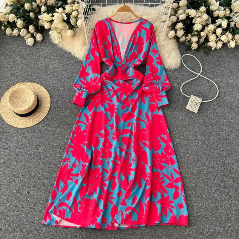 

Casual Dresses Spring And Autumn 2023 Ins Deep V-neck Resort Style Waist Print Dress Women' Swing Over-the-knee A-line Long Skirt, Green