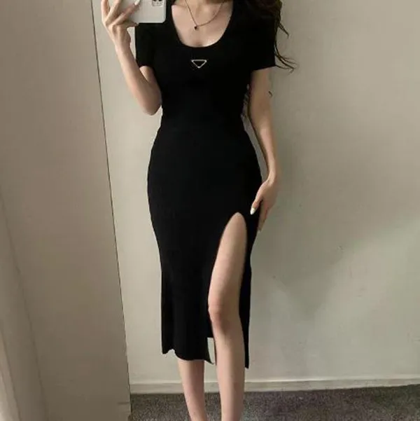 

Woman Clothing Casual Dresses Short Sleeve Summer Womens Dress Slit Skirt Outwear Slim Style With Budge Designer Lady Sexy Dresses