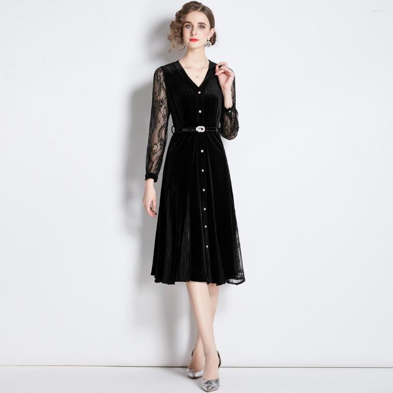 

Casual Dresses 2023 Autumn Winter Bottoming Black Dress Single-breasted Lace Stitching V-neck Velvet Elegant Midi Women
