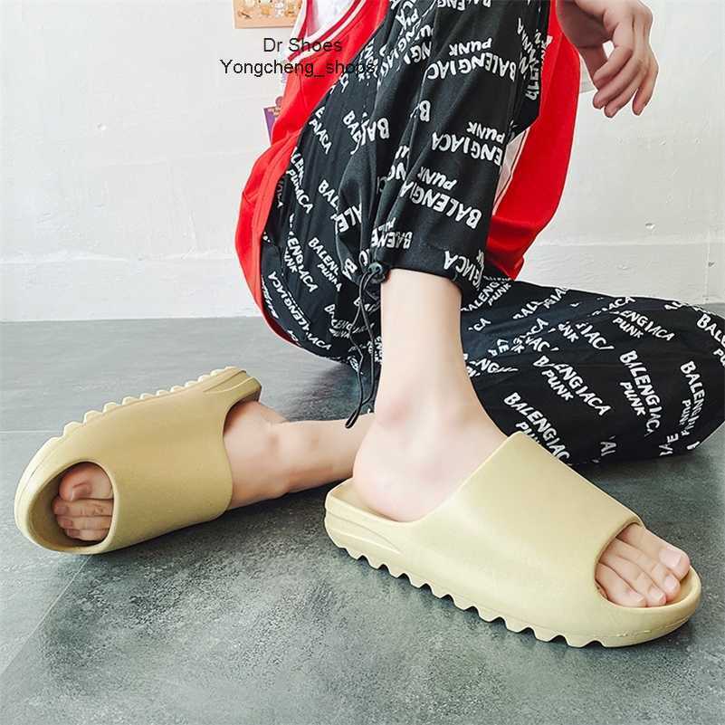 

Designer Yeesys Slides Slippers Kany Sandals Foam Rubber yeesys slide coconut excrement feeling slippers men women in summer, 201 black