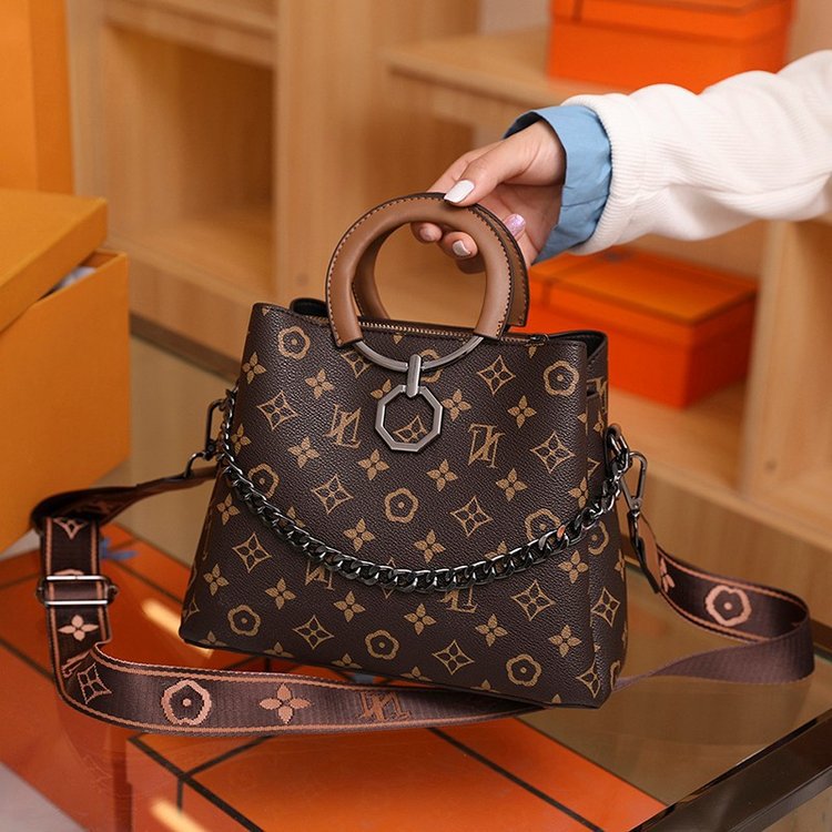 

Fashion Women's Bag Presbyopic New Crossbody Bags Retro Style Fashionable Small Handbag out Shoulder Bag Factory Direct Sales, 25*20*11cm
