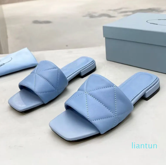 

2023 shoes sandals designer summer comfortable fashion family shoes garden slippers