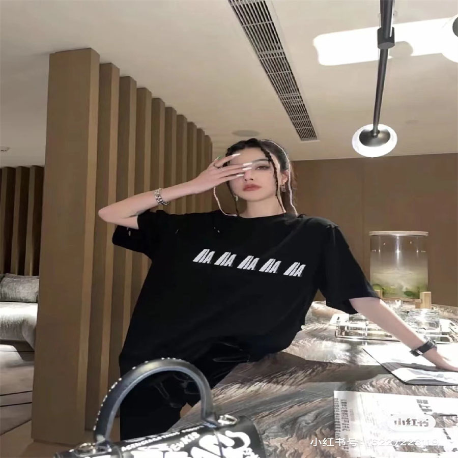 

2023 Summer New Womens Designer T Shirt Casual Man Womens Tees With Letters Print Short Sleeves Top Sell Luxury Womens Hip Hop clothes BB99, Ba7 designer brand