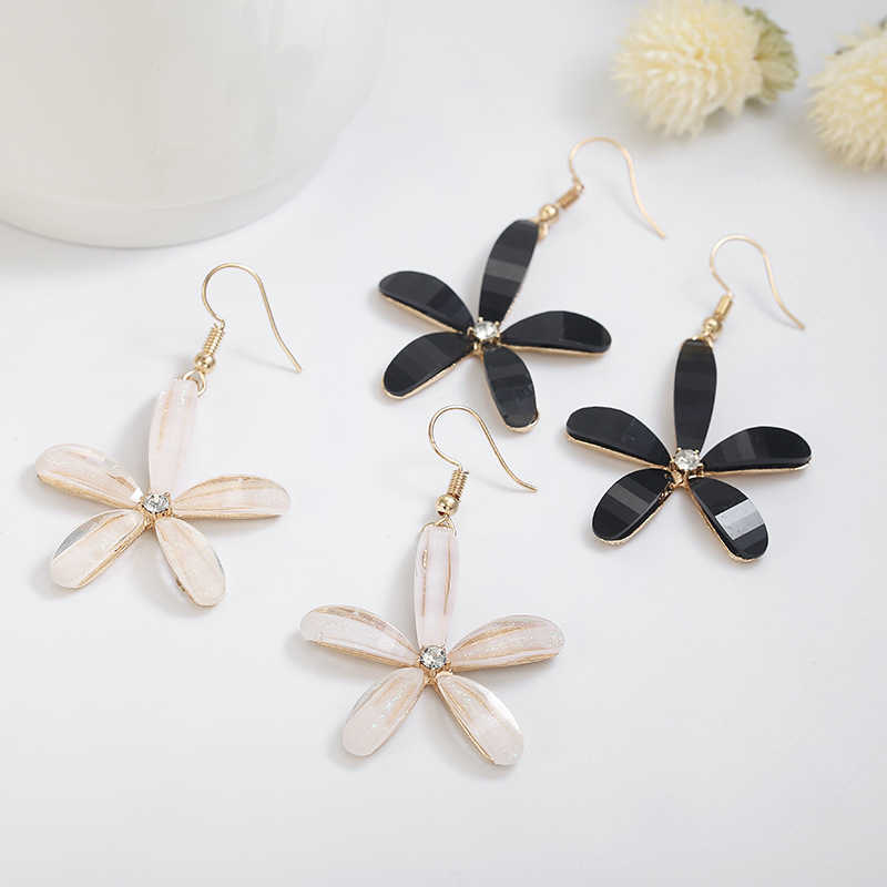 

Dangle Chandelier 2021 Real Sale Oorbellen Han Edition Contracted Five Flower Petals Earrings Female Fashion And Personality Long Joker Ear Hook G230313