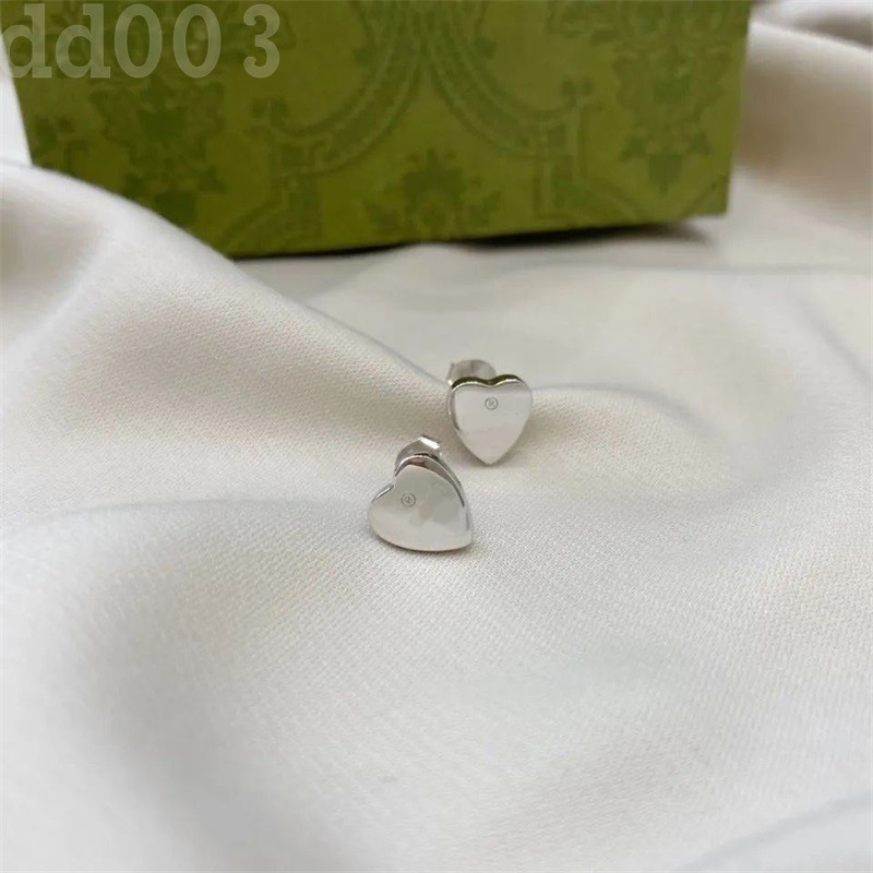 

Small earrings designer for women heart stud earings mini plated gold silver letter classic neddle lady luxury designer earring retro couple jewlery gifts ZB017 Q2