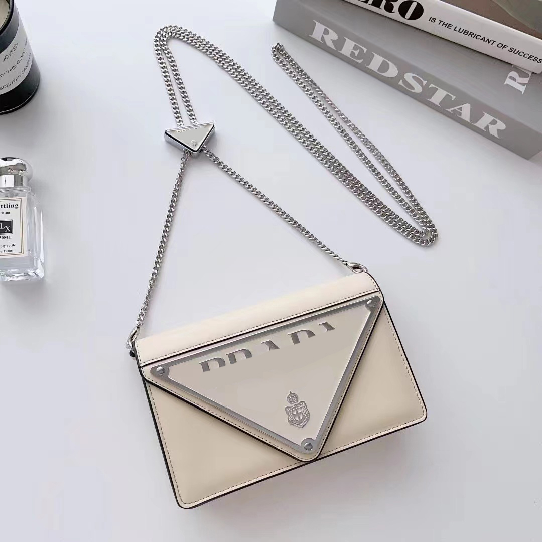 

Beautiful Designer Crossbody Saffiano Phone Bags Cases for iPhone 14 13 12 11 Pro Max X XR XS 7 8 Samsung S10 S20 S21 S22 S23 NOTE20 Plus Ultra with Shopping Bag 18x12x5cm