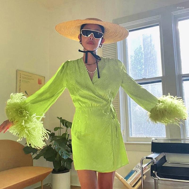 

Casual Dresses Yojoceli Autumn Women Party Satin Feather Dress Wrap Short Straight Female Club Fashion Cute V Neck Mini Vestidos, Green