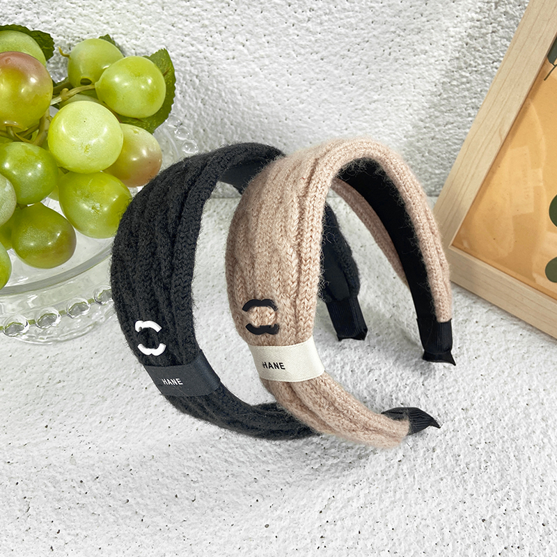 

Luxury Classical Fasion Knit Headband Brand Designer Pure Color Headbands Knit Hair bands For Women Girl Brand Elastic Headband Casual Head Wrap