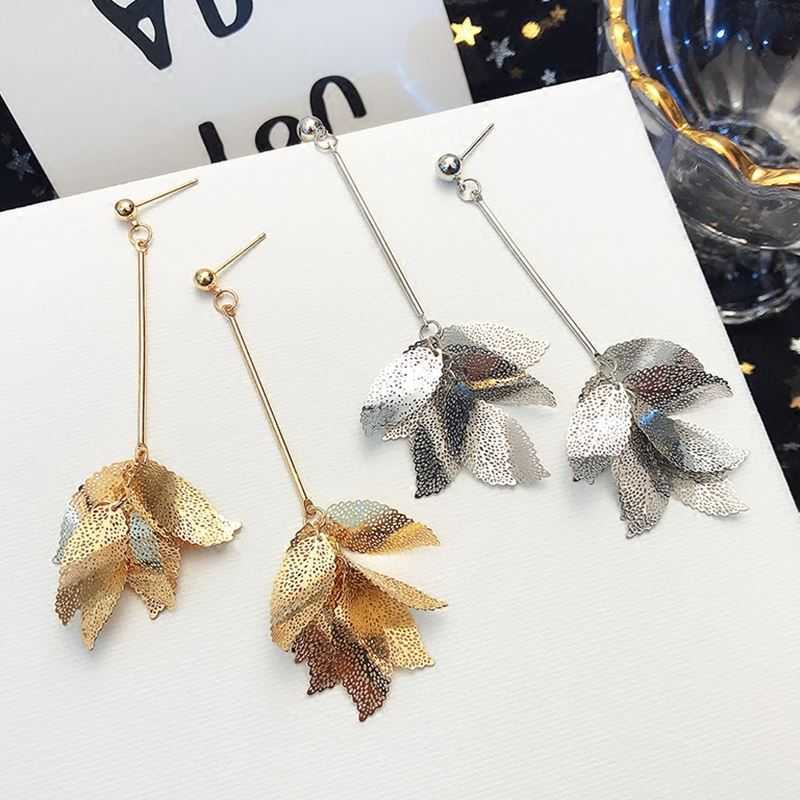 

Dangle Chandelier Net Red Earrings Femininity Korean Personality Hipster Pure Copper Leaves Feud Earrings With Earrings G230313