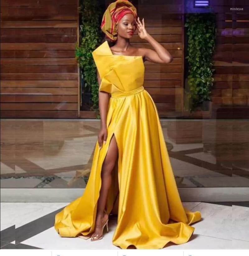 

Party Dresses Yellow Sexy Fashionable Satin High Side Split Long A Line Prom For Women Strapless Ruched Zipper Back Robe Soiree, White