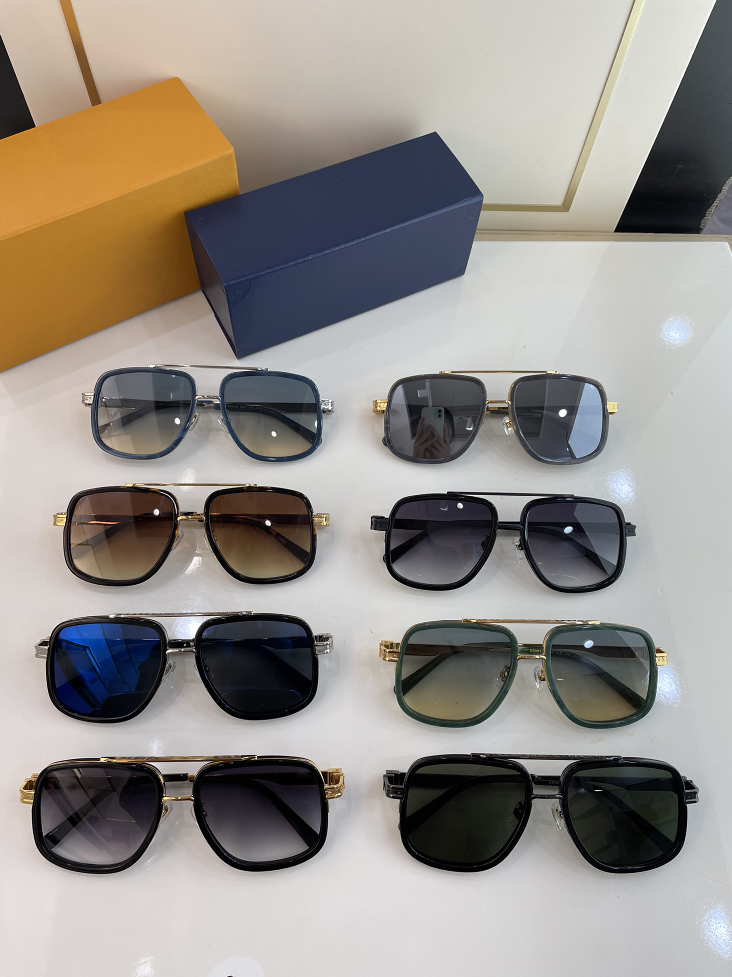 

Men Sunglasses For Women Latest Selling Fashion Sun Glasses Mens Sunglass Gafas De Sol Glass UV400 Lens With Random Matching Box 8581E