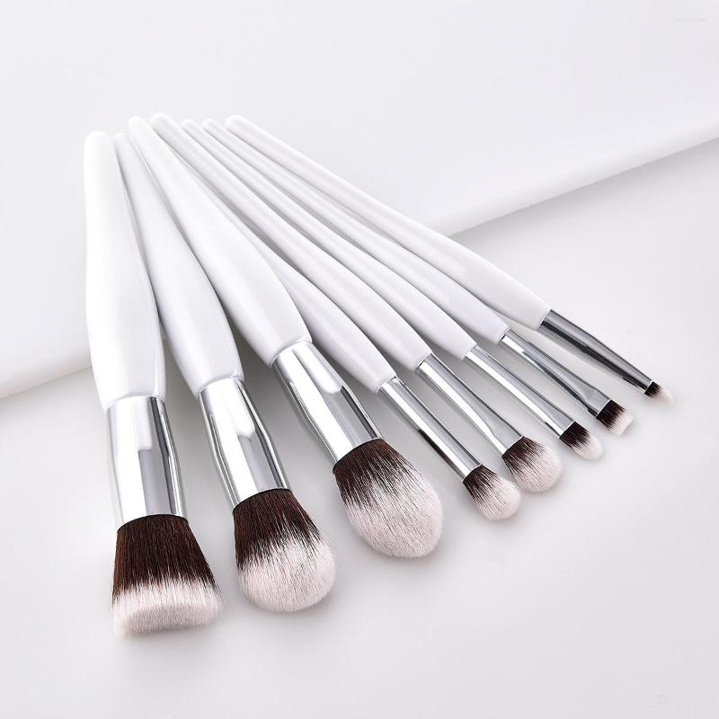 

Makeup Brushes 5/8 Pcs/set Brush Kit Soft Synthetic Head Wood Handle Fan Flat Set For Women Eyeshadow Facial Make Up