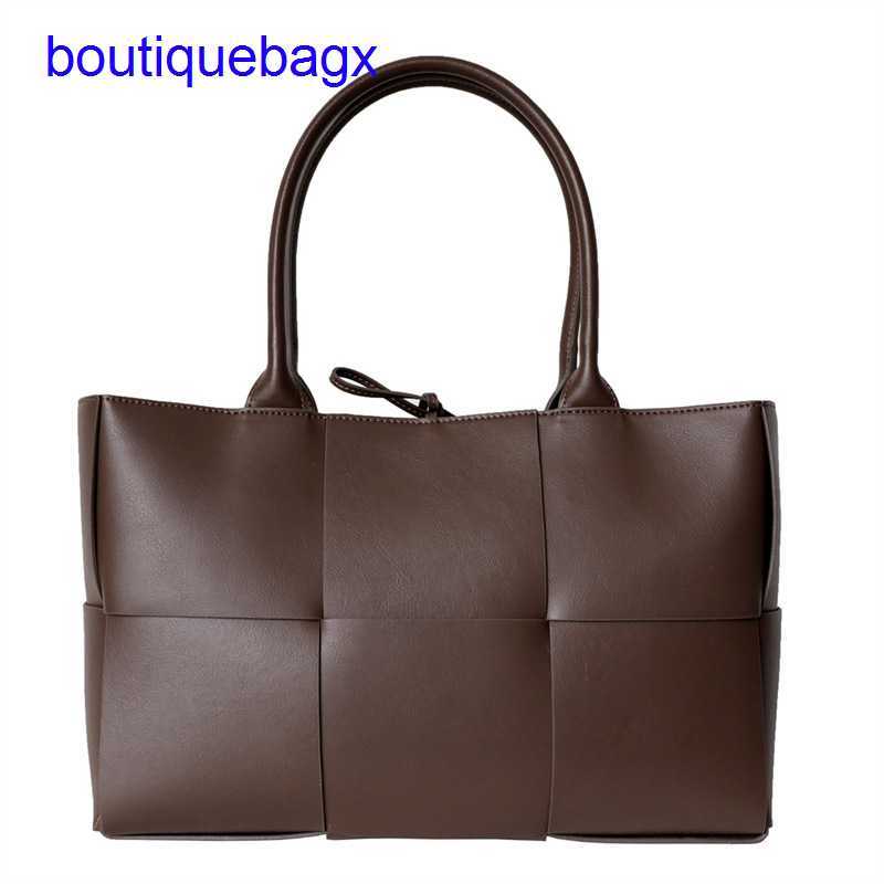 

Luxury Bottegss Venetss Arco Evening Bags online store women's leather Japan new and handbag South Korea tote bag large capacity M With logo L1I1, Black4