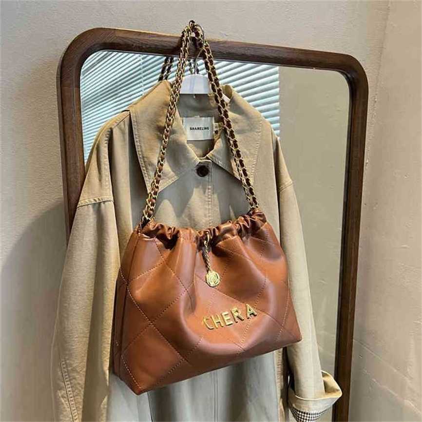 

handbag 2023 Fashion women's bag leather quality Handbag Women's Hot Lingge Large Letter Handheld Bag, Black3