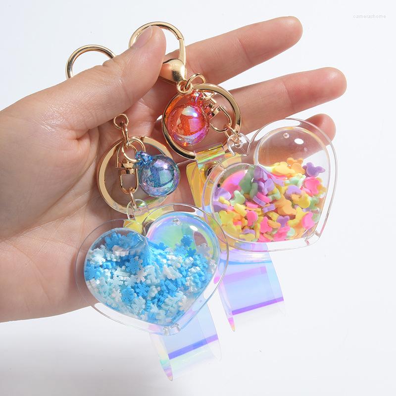 

Keychains Lovely Floating Quicksand Acrylic Heart Moving Liquid Keychain Women Charm Bag Car Pendant Keyring Key Holder Gift