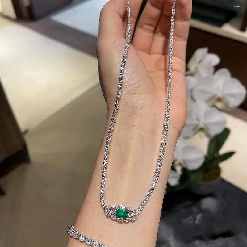 

Pendant Necklaces Daily Colorful Jewelry Necklace Emerald Green Geometry Zircon Vintage Short Clavicle Chain For Women