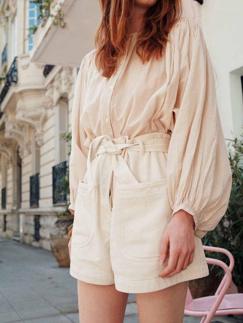 

Women' Blouses Women Retro Embroidery Bat Sleeve Blouse O-Neck Elegant Single-Breasted Sweet Shirt