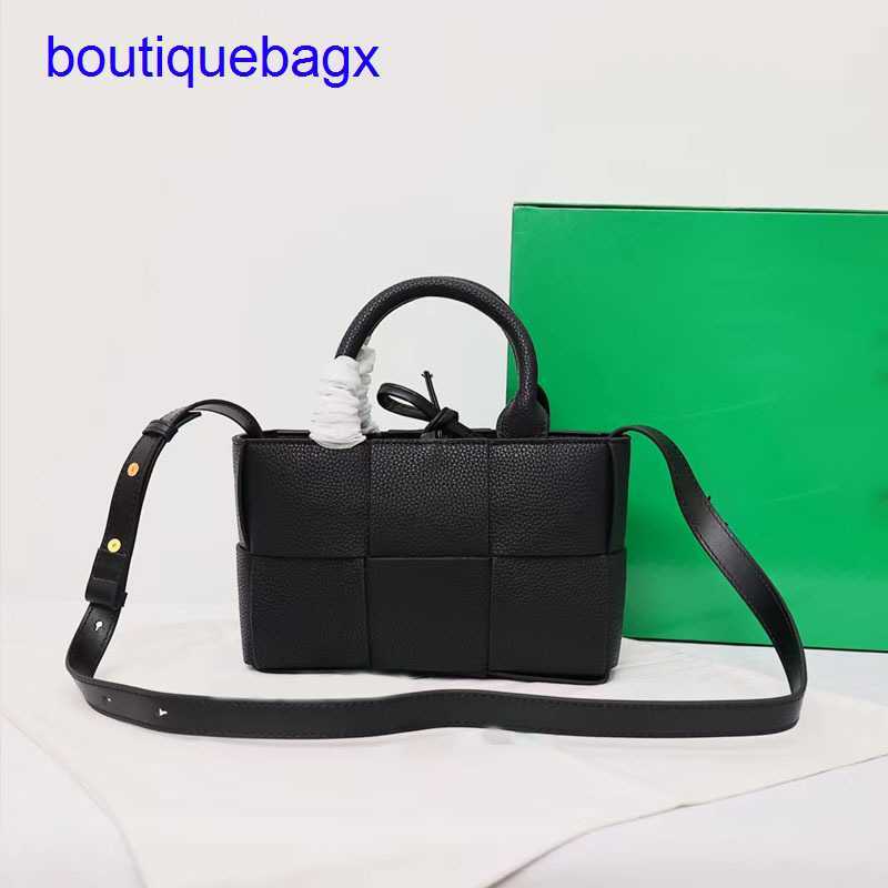 

Luxury Bottegss Venetss Arco Evening Bags online store Premium 2023 Woven Tote Leather Textured Casual Versatile Large Capacity Si With logo PISW, Creamy-white