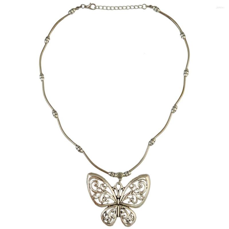 

Chains Vintage Silver Color Butterfly Pendant Necklace For Women Bohemian Ethnic Dress Bib Choker Necklaces Neck Jewelry Accessories