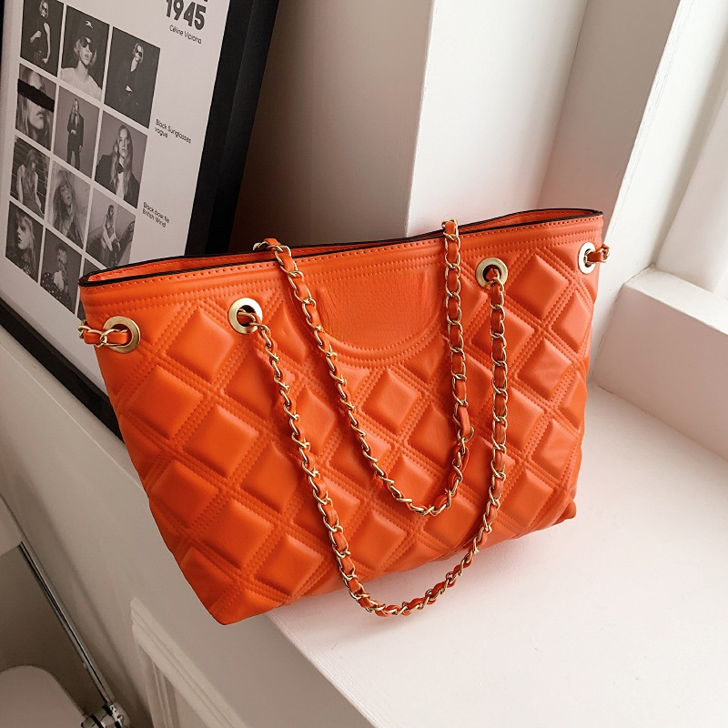 

Quality Tote Bag New Diamond Chain Korean Style Large Capacity Personalized Fashion Shoulder Messenger Bags, 26*22*11cm