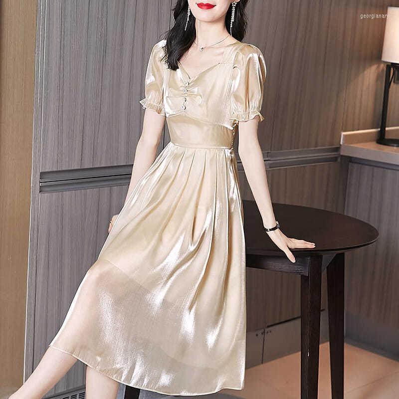 

Party Dresses Female Solid Dress 2023 Summer French Gentle Wind Royal Sister Light Long-selling Lotus Waist V-neck Short Sleeve P Neck, Khaki
