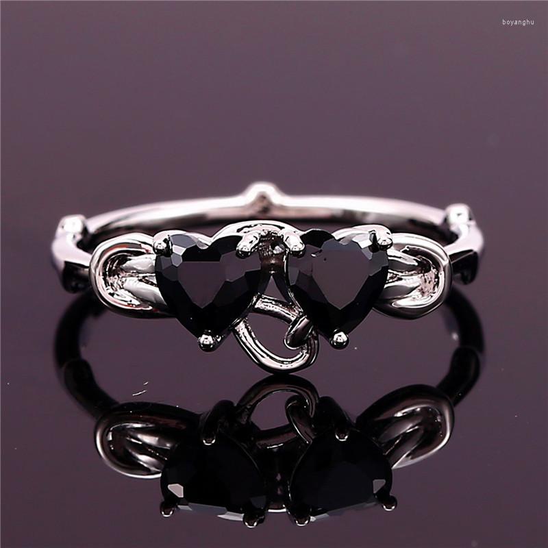 

Wedding Rings Luxury Female Black Zircon Stone Ring Silver Color Crystal Small Heart Promise Engagement For Women