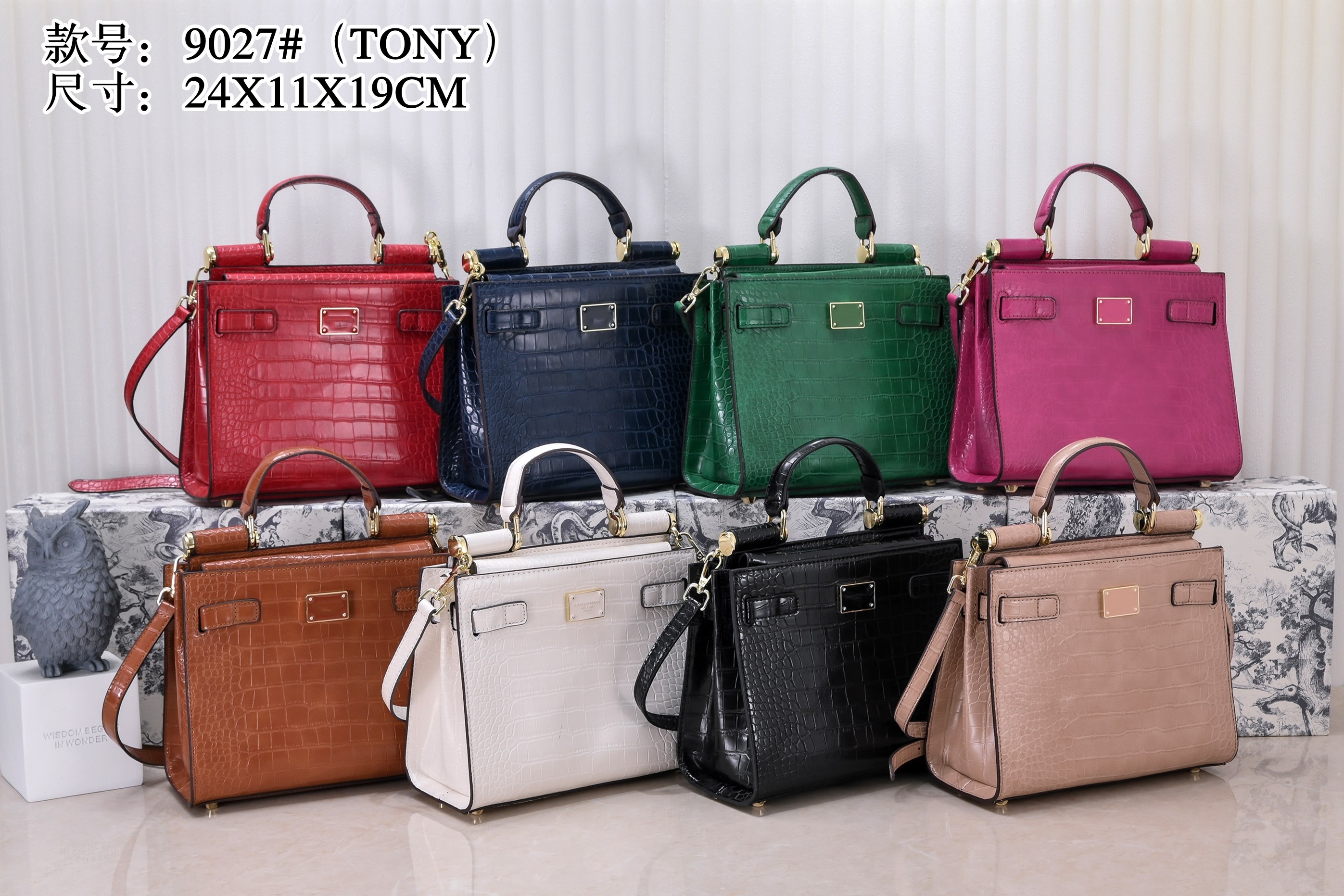 

Women's 2023TOP handbag designer brand handbag alligator pattern single shoulder messenger bag baroque style design pearl metal buckle fashion vintage versatile