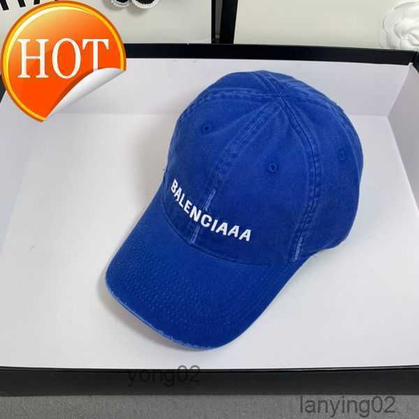 

Ball Caps Couple Sports Designer Cap Outdoor Travel Sunscreen Distressed Letters Casquette 3941s, Blue