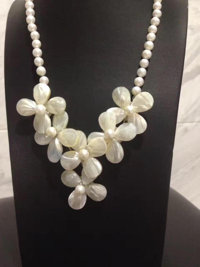 

Choker Natural Sea Shell Flower Necklace With Fresh Water Pearl Chain 50CM Romantic Cute Fashion Women Jewelry