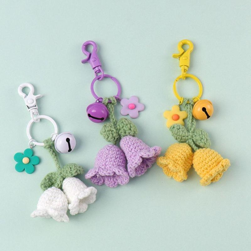 

Keychains 1Pc Bell Orchid Knitted Flower Keychain Cute Colorful Wool Pendant DIY Handmade Car Keyring