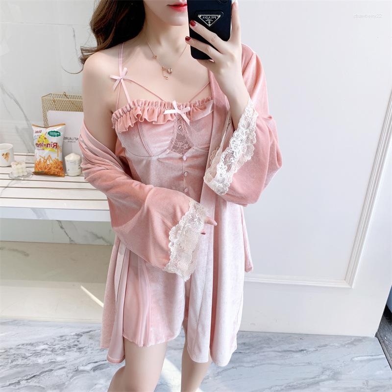 

Women's Sleepwear Female Velvet Twinset Robe Set Sexy Patchwork Lace Bathrobe Sutumn Winter Velour Nightdress Casual Howear Loungewear, Black b