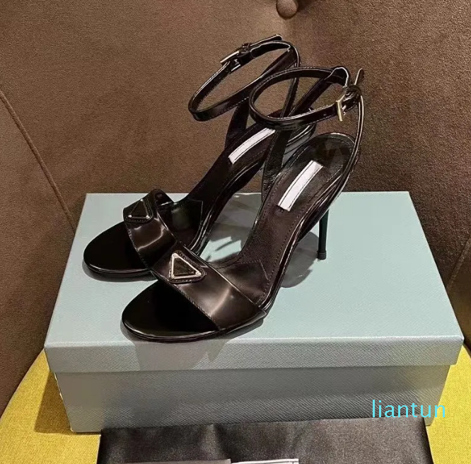 

2023 womens sandals rhinestones Strass stiletto Heel fashion wedding shoes 90mm women high heeled sandal with box, Gold