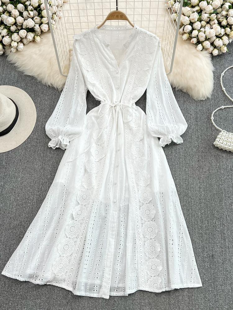 

Casual Dresses ZCWXM Summer Women Beach White Dress Elegant V-neck High Waist Bohemian Robe Hollow Out Lace Up Fashion Seaside Long