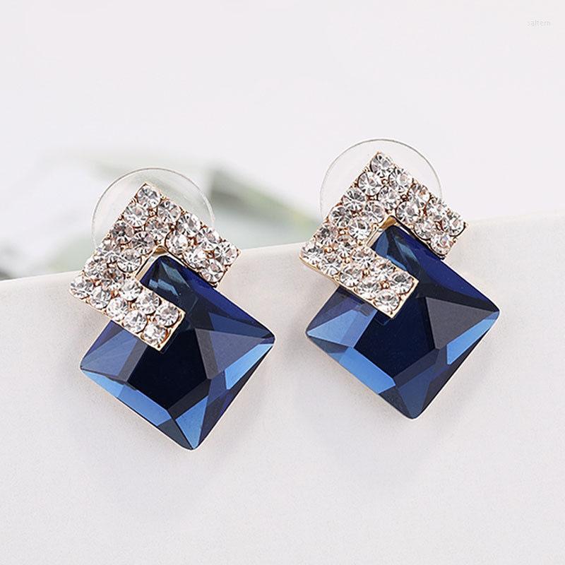 

Dangle Earrings 2023 Sterling Silver Fashion Stud Imitation Crystal Temperament Rhinestone Women Exquisite Jewelry Gift Wholesale