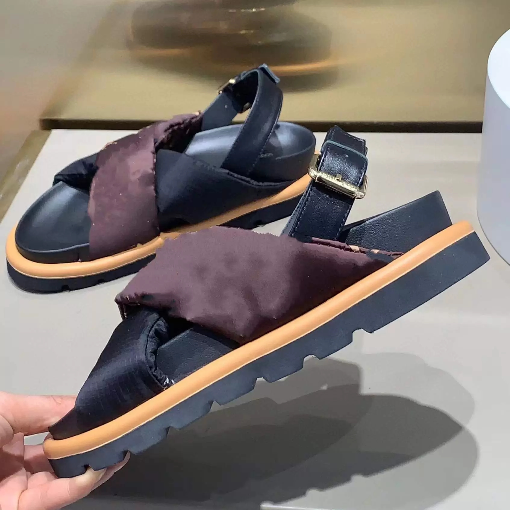 

Classic designer Slippers Sandals for Women High Quality women shoes Slides Summer sexy causal Outdoor Beach genuine leather buckle platform sandal 35-45 with box