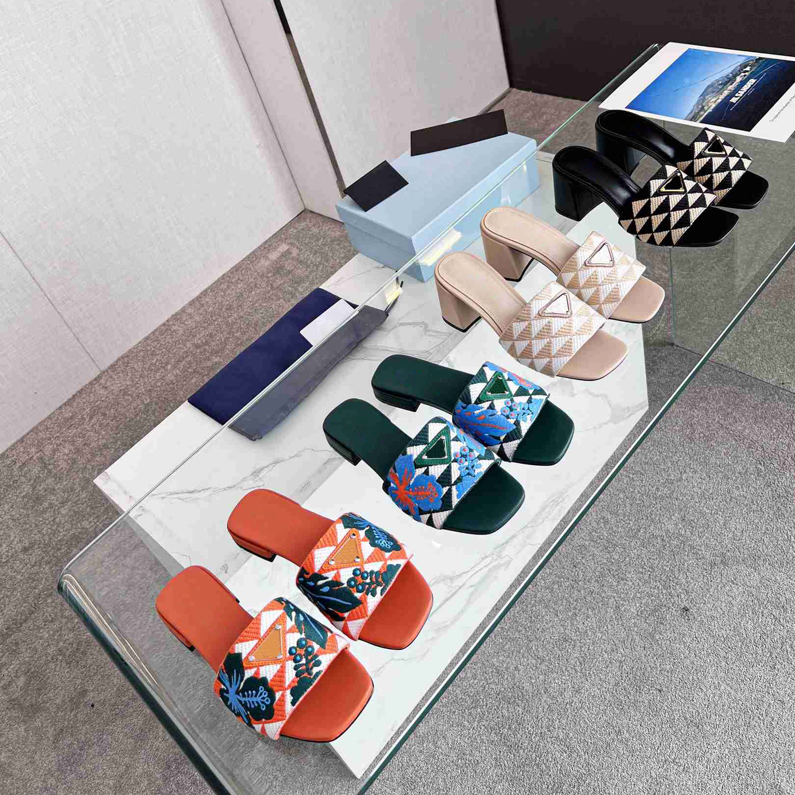 

Triangle woven slippers women flat medium heel square heel square toe designer stitching print black white nude dark green orange indoor women slippers flip-flops