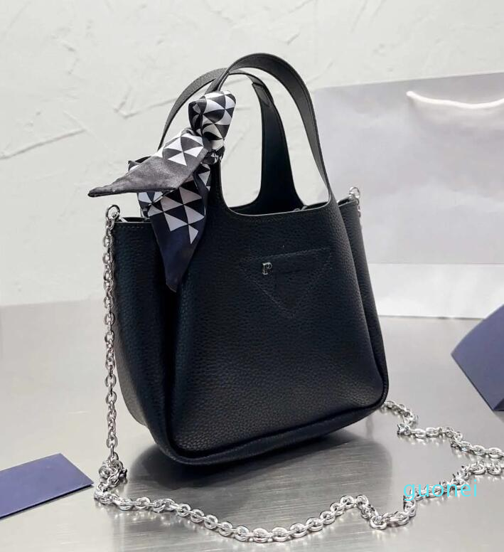 

Designer fashion handbags leather tote bag ladies Bag small crossbody bags for women luxury tote bag versatile Chains, Black