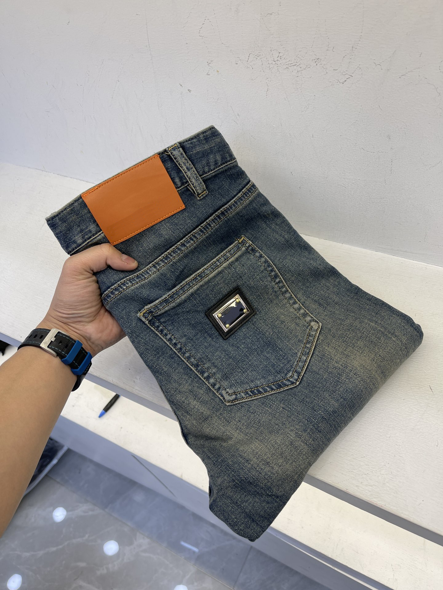 

High quality designer jeans comfortable stretch material blue pants stylish solid color design luxury mens jeans