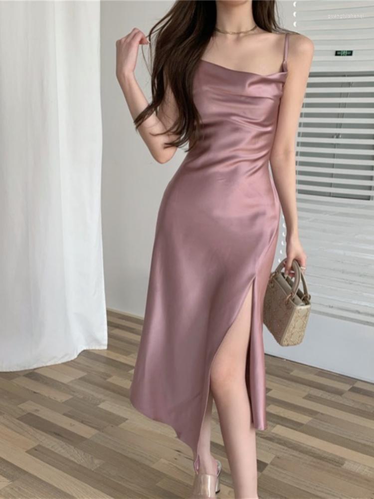 

Casual Dresses FMFSSOM Women Summer Spaghetti Strap Suspender Dress Female Vintage Slash Neck Mid-Calf Elegant Evening Party Pink Robe