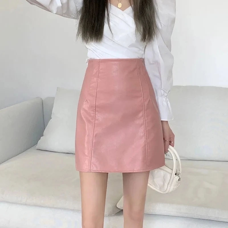 

Skirts y2k Women' skirt Kawaii harajuku mini skirt korean fashion Skrit PU faux leather pink yellow black green blue zipper clothes 230313, White