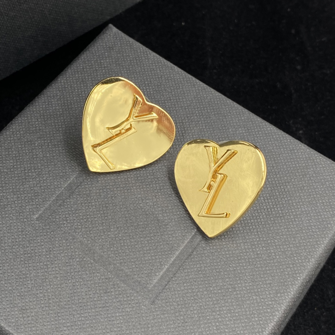 

Designer Stud Earrings Y Brand 18K Gold Plated Heart shape Letters Stud tiny stud earrings Fashion Women Earring Wedding Party Jewerlry