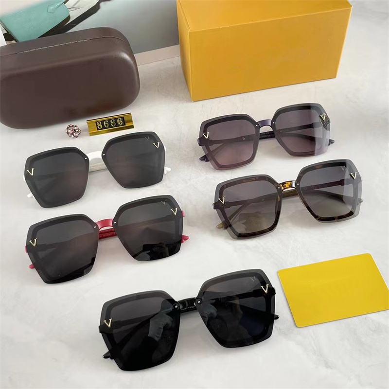 

Fashion Sunglasses Men Womens Letter Adumbral Rectangle Goggle Sun Glasses Designer Beach Sunglass 8686