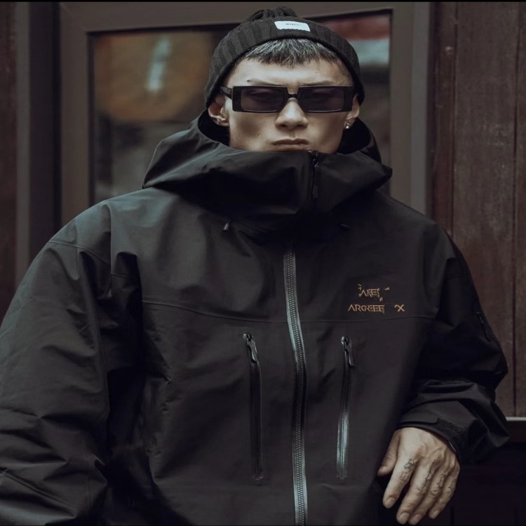 

Fashion Couple Color-block Outdoor Waterproof Jacket Male Casual Lightweight Hiking Jackets, Black