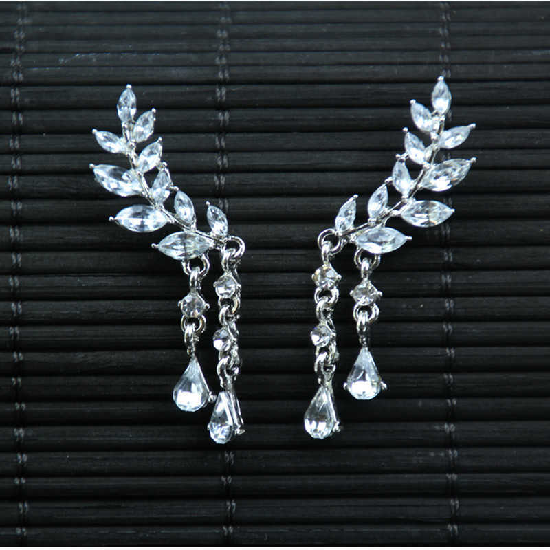 

Dangle Chandelier Korea Dongdamen Women's Leaf Tassel Earrings Alloy Diamond Crystal Earring Ear Earrings Manufacturer Wholesale G230313