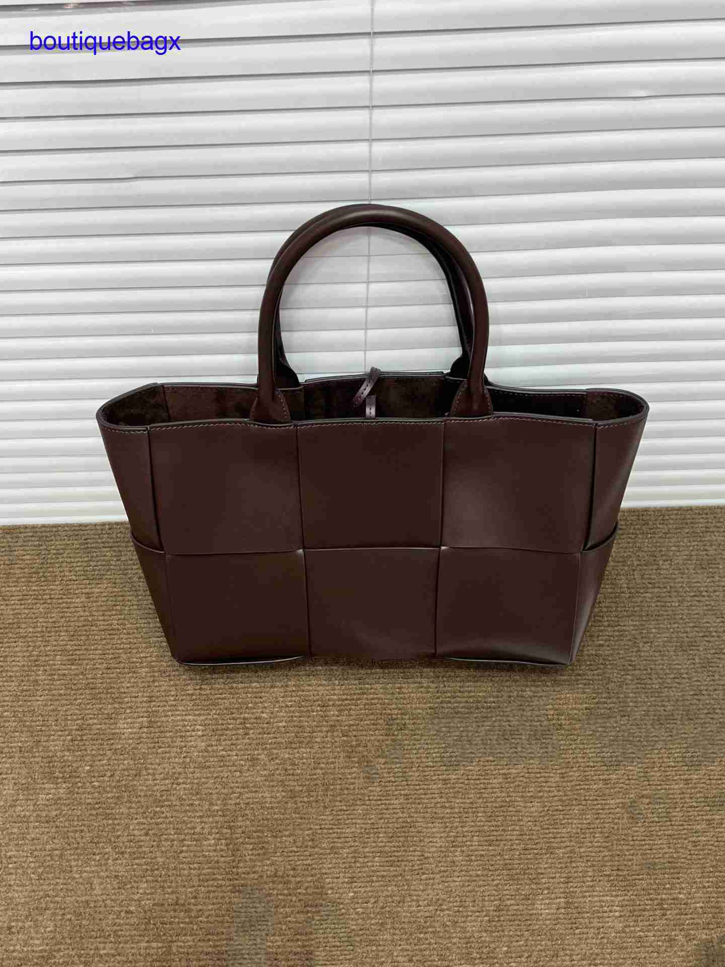 

Luxury Bottegss Venetss Arco Evening Bags online store bag French niche fashion woven tote 2023 new one shoulder large lattice lea With logo TQFF, Dark brown