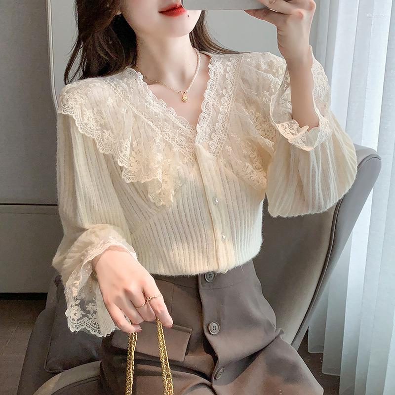 

Women' Blouses Chikichi 2023 Spring And Autumn Korean Fashion V-neck Solid Color Lace Stitching Female Trumpet Sleeve Bottoming Shirt, Apricot