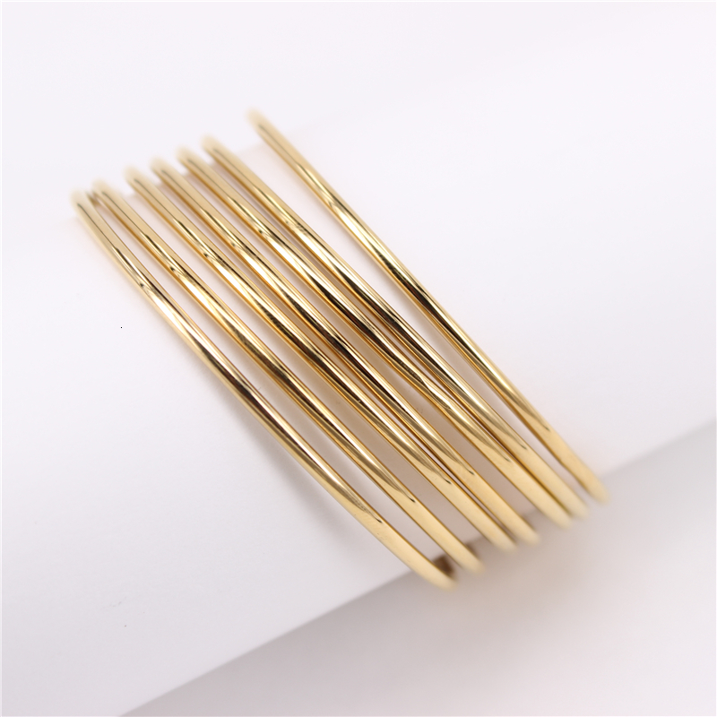 

Bangle Factory price 58mm63mm70mm Three sizes of bracelets Two colors 2mm thick 7PCS combination sale 31g38g LH1056 230313