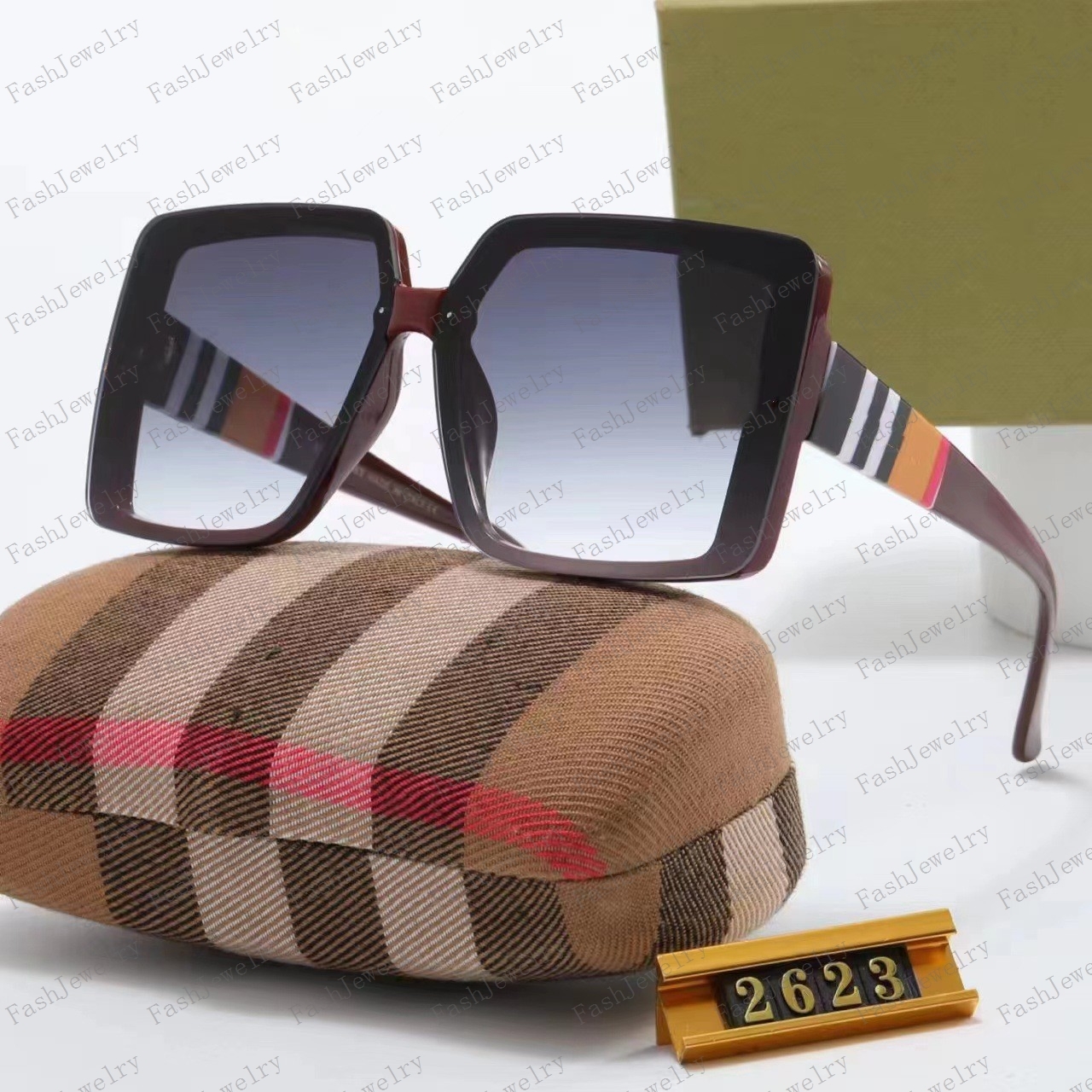 

2022 Wholesale Designer Sunglasses Original Eyewear Beach Outdoor Shades PC Frame Fashion Classic Lady Mirrors for Women And Men Protection Sun Glasses Gifts