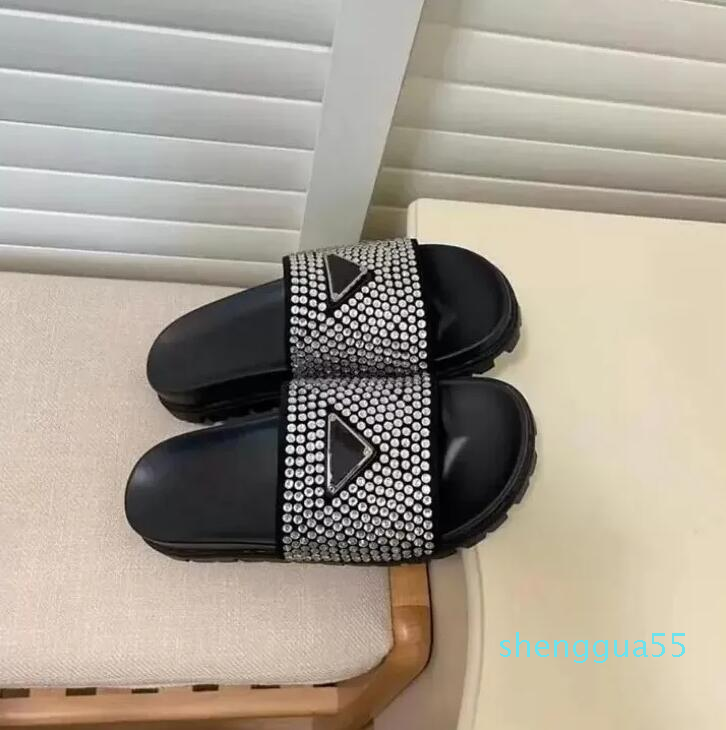 

Designer Black White Crystal Slipper Women Summer Simple Living Bathroom Antiskid Slipper Outdoor Leisure Flat Bottom Classic Sandbeach Sandal Flip-Flops 994