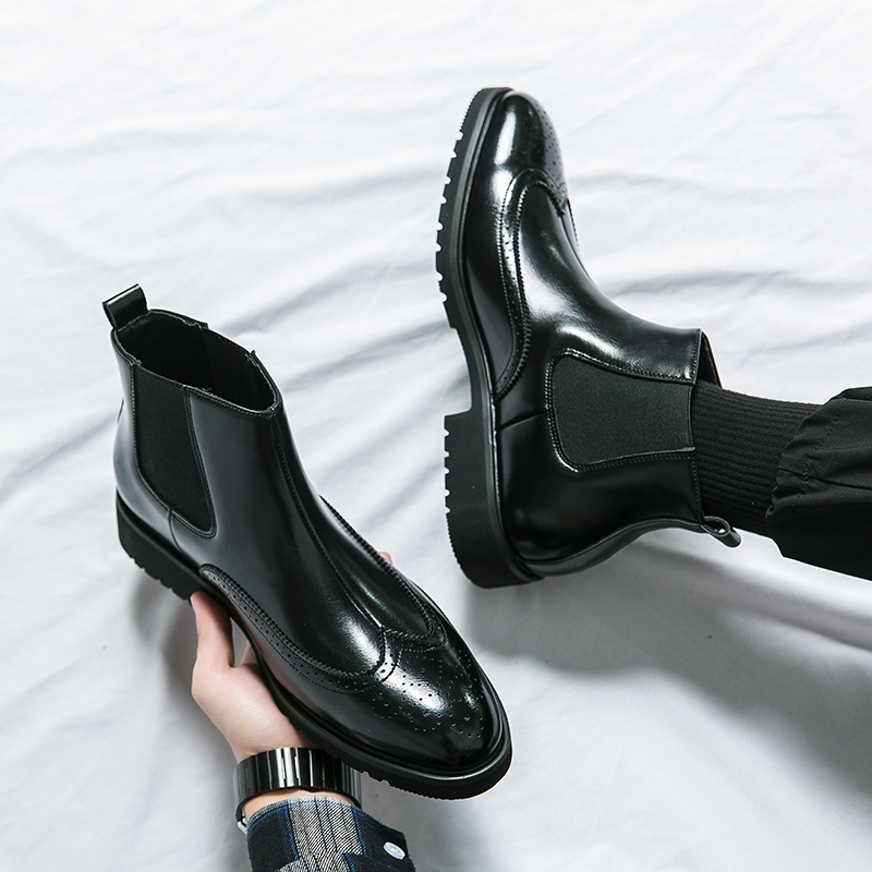 

Elegant Men Leather Boots Pointed Toe British Chelsea Boots for Men Business Designer Luxury Shoes Handmade Carving Ankle Boots